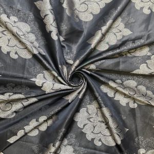 TABLE CLOTH BLACK WITH CLUBS 265x270cm