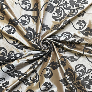 TABLE CLOTH CHAMPAGNE & BLACK DETAIL 260x260cm