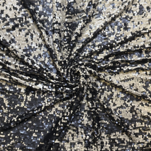 TABLE CLOTH BLACK & WHITE SEQUIN 260x252cm